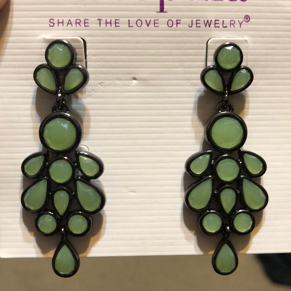 Lia Sophia earrings - Picture 2 of 2